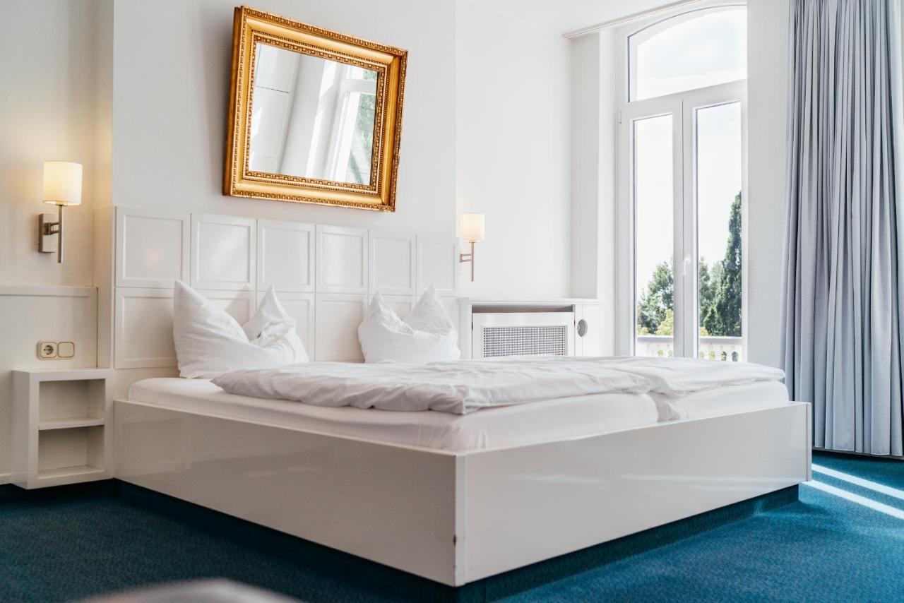 Hotel Benther Berg Ronnenberg Bagian luar foto