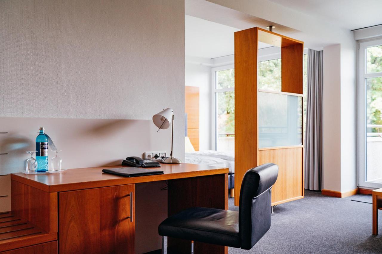 Hotel Benther Berg Ronnenberg Bagian luar foto
